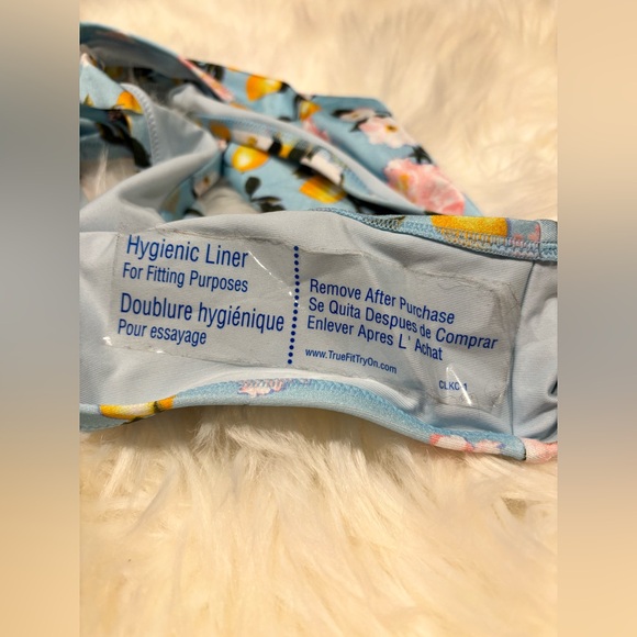 VS PINK swim bottoms - Picture 4 of 4